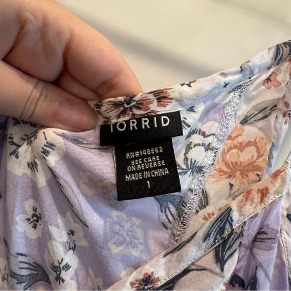 Torrid 1X Floral Purple Tank Top - Picture 5 of 7